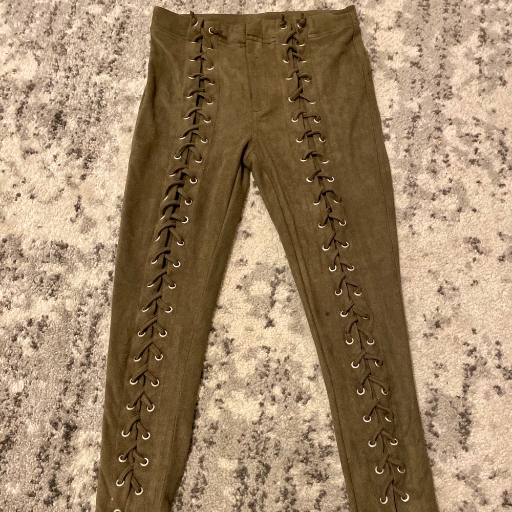 Olivaceous suede braided capris